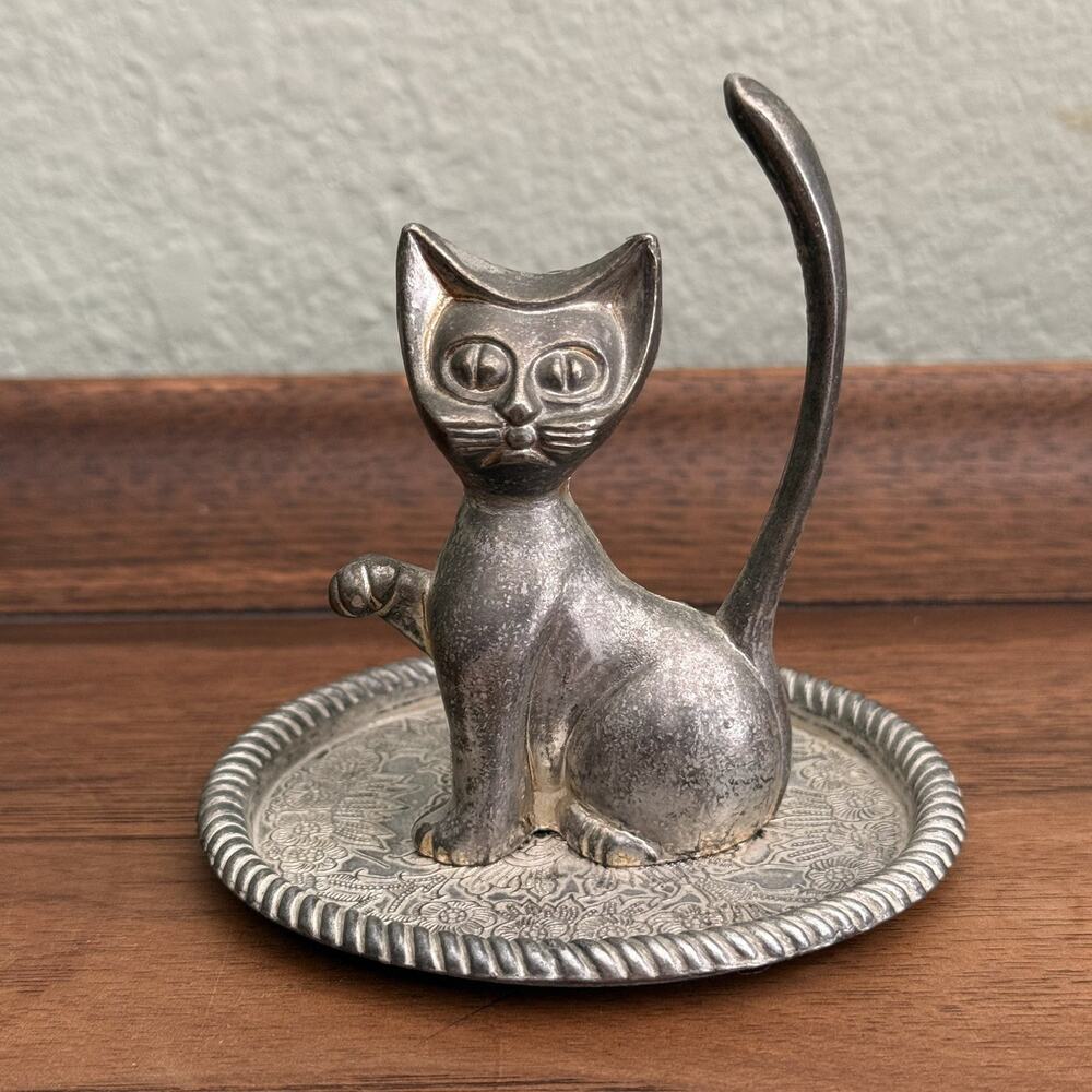 Vintage Cat Ring Holder Silver Plate Patina Jewelry Tray Kitty Long Tail